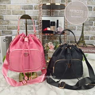 กระเป๋าทรงขนมจีบพราด้าBucket bag (มีสินค้าพร้อมส่ง)