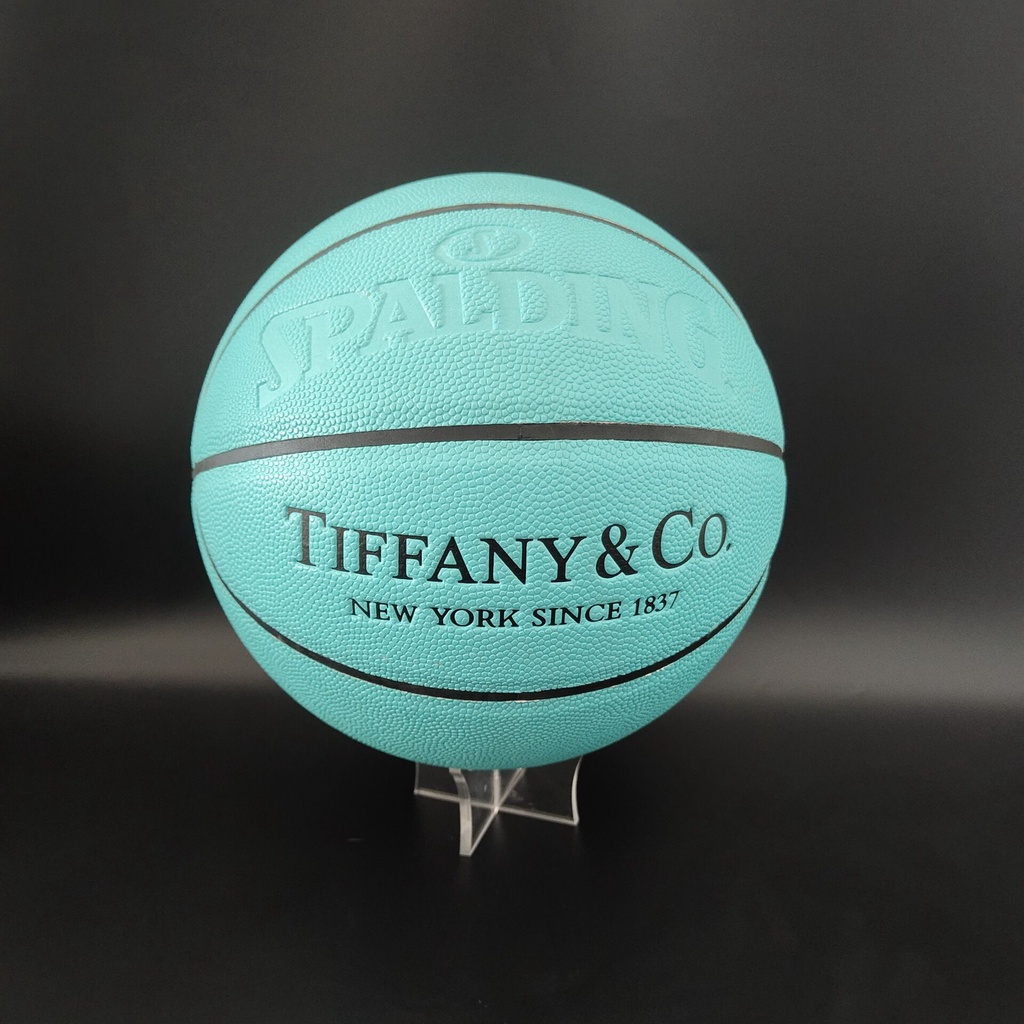 生産完了商品 Tiffany\u0026Co バスケットボールキーホルダー SPALDING