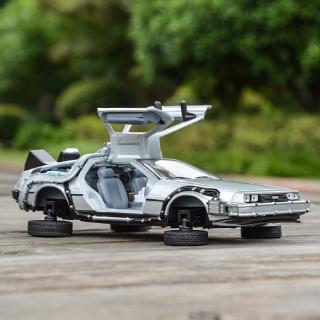 welly 1:24 dmc - 12 delorean time machine ของเล่นโมเดลรถยนต์สําหรับเด็ก