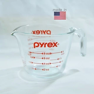 Pyrex แก้วตวงมาตรฐาน 250มล. Made in USA (สินค้ามีความเสี่ยงเสียหายง่ายจากการขนส่ง ควรซื้อความคุ้มครองเพิ่มก่อนสั่งซื้อ)