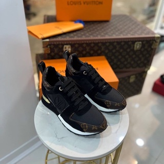 LOUIS VUITTON SNEAKER ออริ รองเท้าผ้าใบ จากคอลเลคชั่นใหม่ล่าสุด