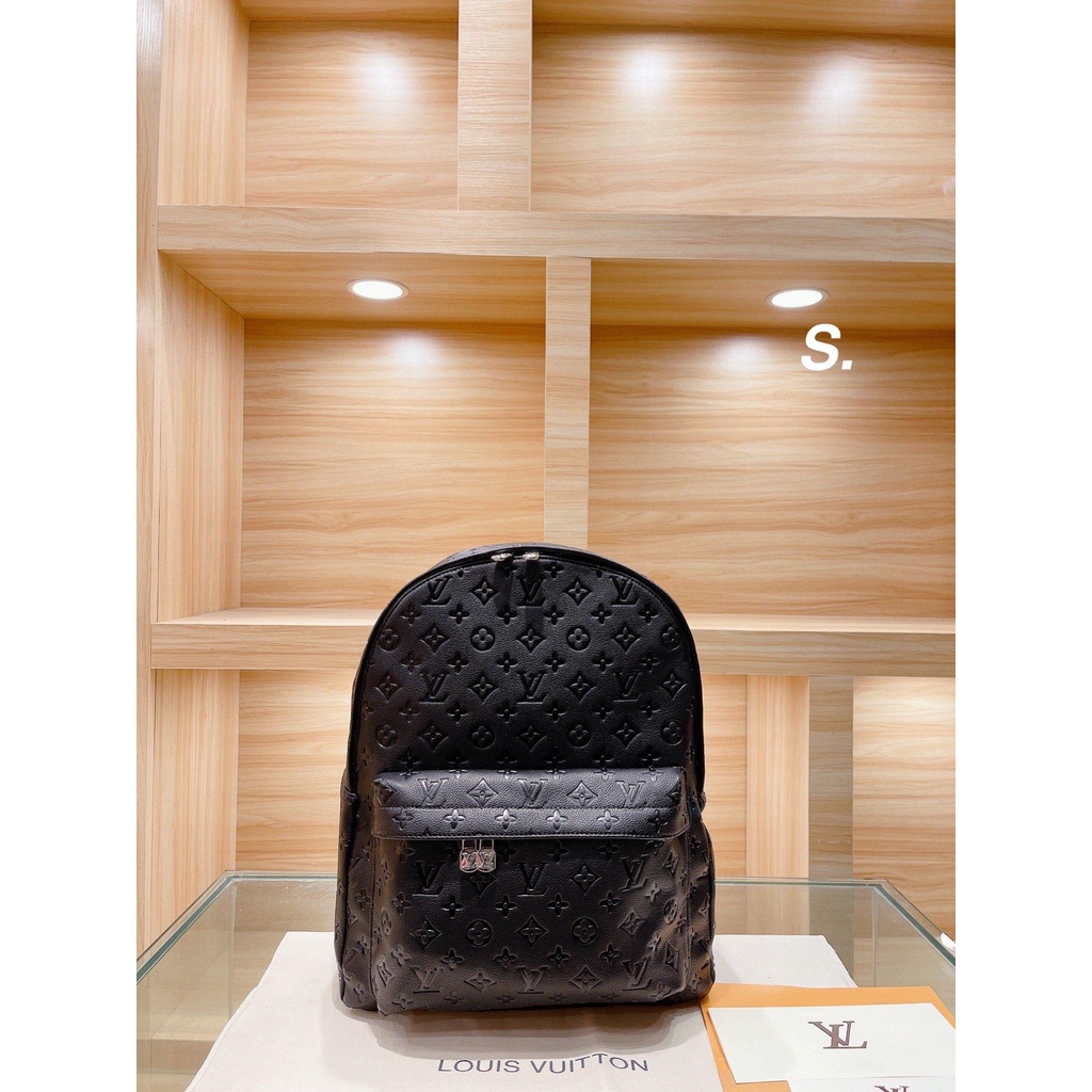 2021 Hot The new LV backpack Monogram is made, this Hot Srings shoulder backpack represen