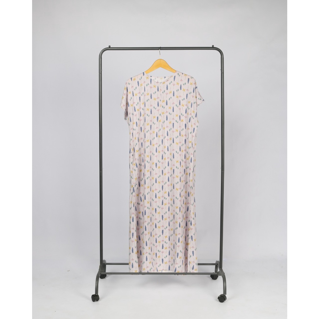 Negligee Khana ทีมเหย้า - จัสมิน