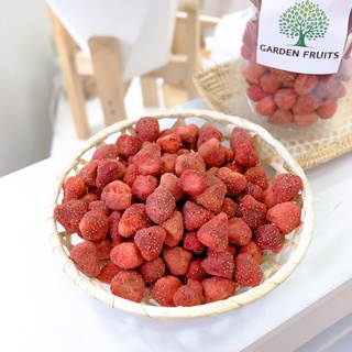 Freeze Dried Strawberry Low Sugar สตรอเบอรี่ฟรีสดราย สตรอเบอรี่อบกรอบแบบเต็มผล สูตรน้ำตาลน้อย เกรด A By Garden Fruits