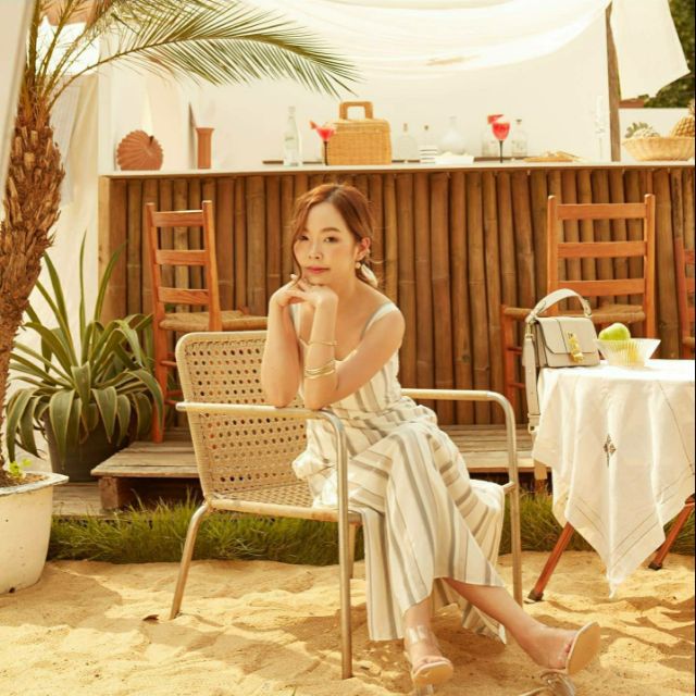 Lookbook - เดรส June Dress สี white grey stripe (shop1250)