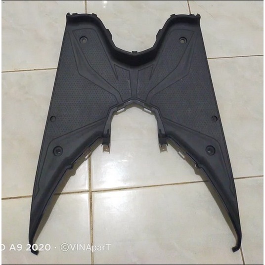 Upper Deck Footrest Vario Techno 125