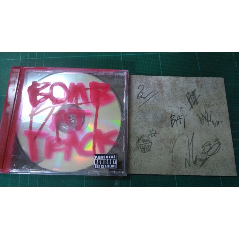 Cd Bomb at track Ep. พร้อมลายเซ็นครบ (Rare)