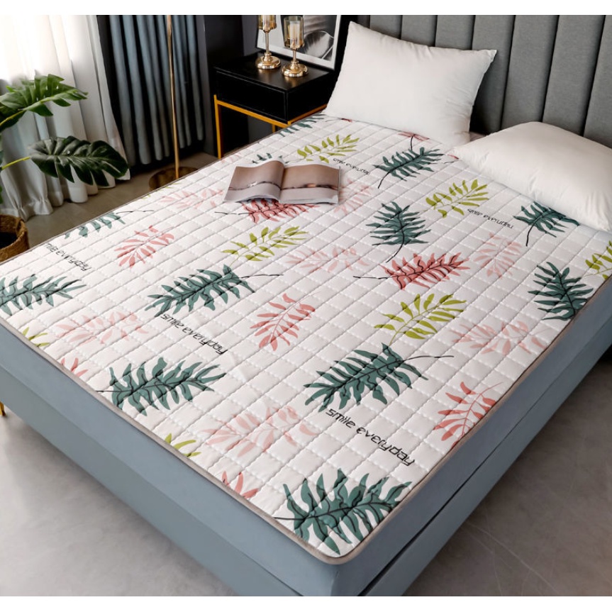 ที่นอนบาง ผ้ารองกันเปื้อนที่นอน ขนาด 3.5 ฟุต 5 ฟุตและ 6 ฟุต Four Seasons Universal Machine Washable Non-slip Mattress
