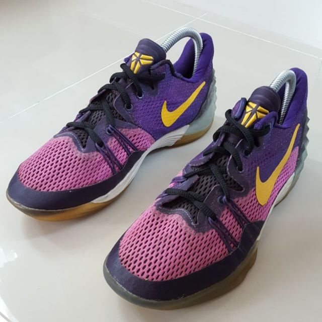 รองเท้ามือสอง Nike Kobe Venomenon 5 (Size 41 / 26 Cm.)