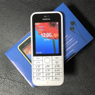 มือถือ Nokia 220/215 ได้ AIS TRUE DTACซิมการ์ด 4G เสียงดังมาก. แป้นพิมพ์มีขนาดใหญ่