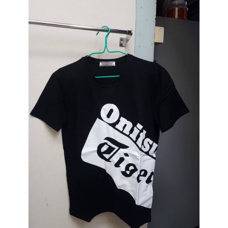 เสื้อยืด Onitsuka tiger SIZE M