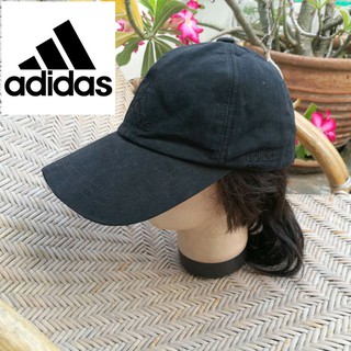 หมวกแก๊ป adidas สีดำล้วน