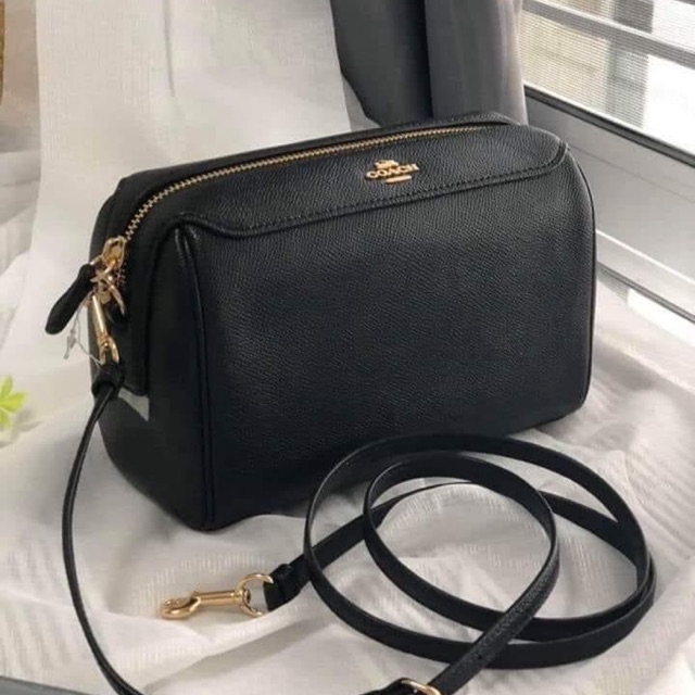 Coach หมอนไร้หู mini bennet