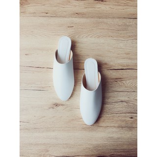 Plie GLOVE Mules - white