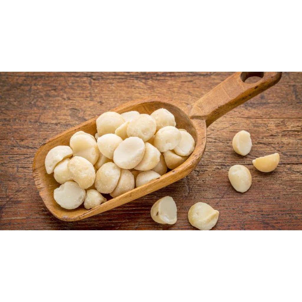 แมคคาเดเมียผ่าซีก 500 กรัม Halved macadamia 500g