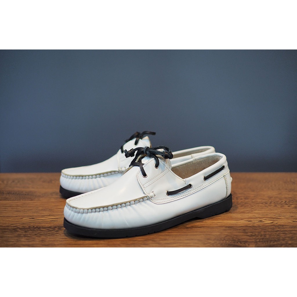 "LAST PAIR" Size43 Classic Black and White Boat Shoes