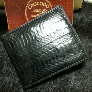 กระเป๋าหนังสัตว์ใหญ่ แปลก  wallet bifold python