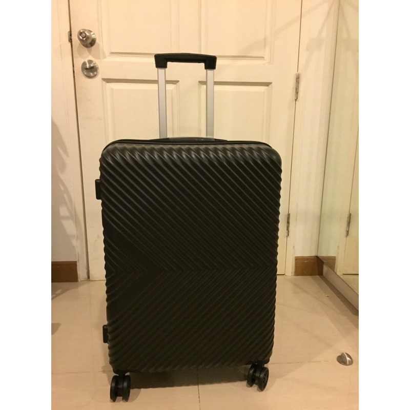 กระเป๋าเดินทางCaggioni 24นิ้ว สีดำ