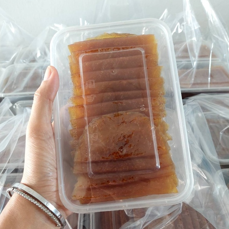 มะม่วงกวนแผ่นบางแพ็คกล่องซีลอย่างดี ตากโดม รสเปรี่ยวอมหวาน ไม่ตกทราย ขนาดครึ่งกก.(500 กรัม)