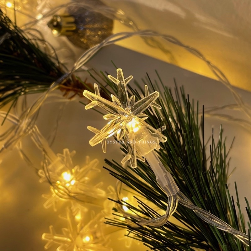 ไฟคริสต์มาสรูปเกล็ดหิมะและอืนๆยาว 1.5เมตร | Snow Flakes light 1.5m with 10 light | Christmas | Oyster and Things.
