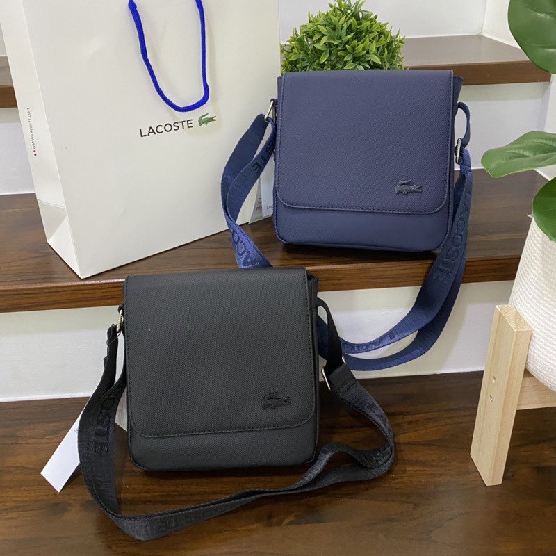 พร้อมส่ง ถูกที่สุด🔥สายปั๊ม🐊กระเป๋า Lacoste Classic Flap Crossover Bag แท้💯 กระเป๋าสะพายผู้ชาย กระเป๋
