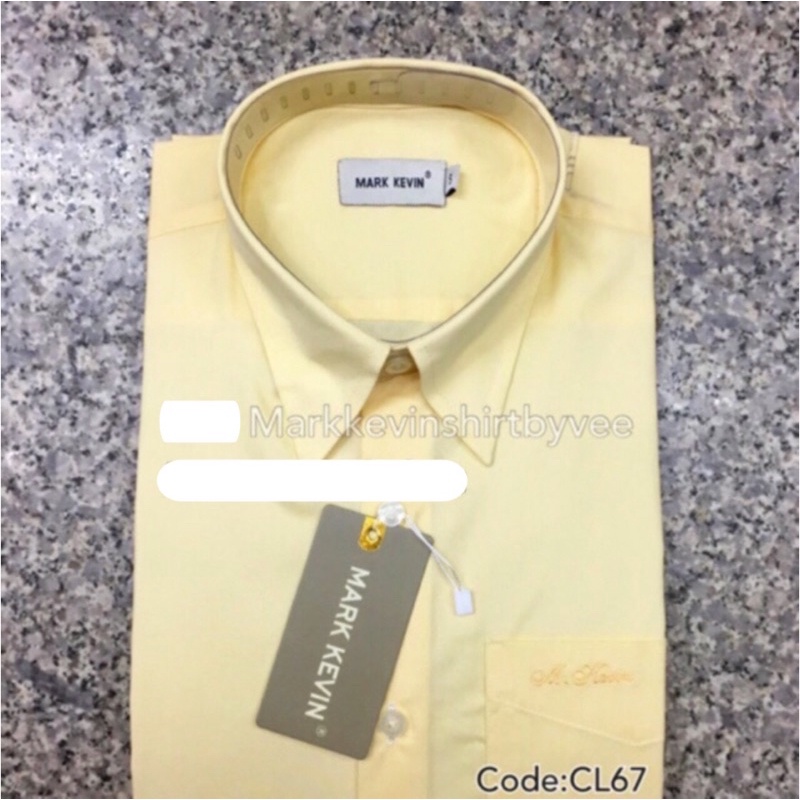 เสื้อเชิ้ตสีเหลือง มีกระดุมปกด้านใน ทั้งแขนสั้นและยาวค่ะ
