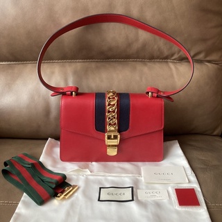 Gucci Sylvie Medium Shoulder Bag ปี19