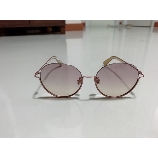 แว่นตา Charles and keith