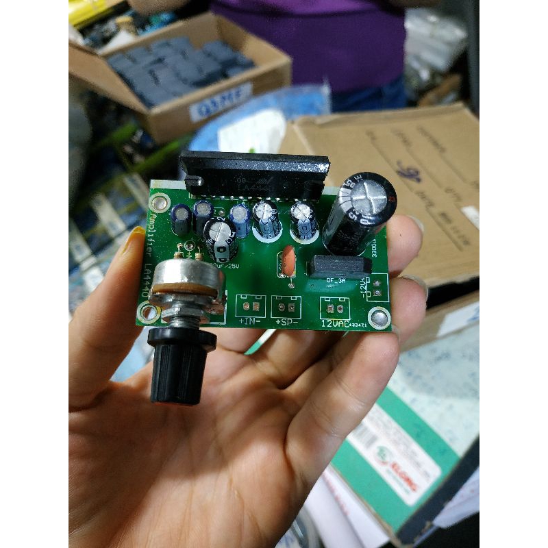 วงจรไฟฟ้า LA 4440***