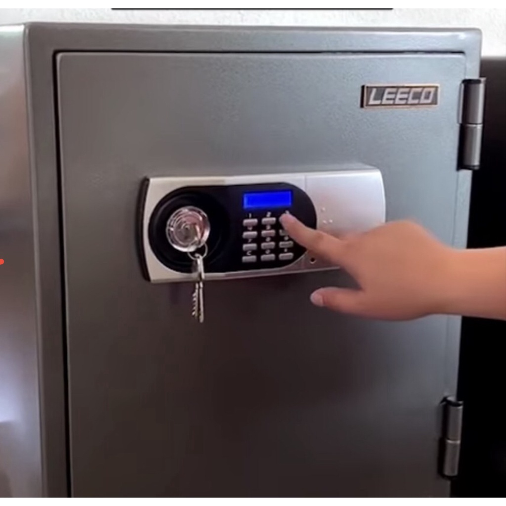 ￼￼🔥ถูกที่สุด🔥 ตู้เซฟ Leeco ระบบ digital กันไฟ ยี่ห้อลีโก้ น้ำหนัก 70 กก ขนาด 43x48.6x52.6cm. รับประกัน1ปี กันไฟ120นาที