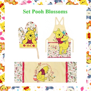 Disney ลิขสิทธิ์แท้ ผ้ากันเปื้อน / ผ้าคลุมไมโครเวฟ / ถุงมือกันร้อน หมีพู Pooh : Blossoms