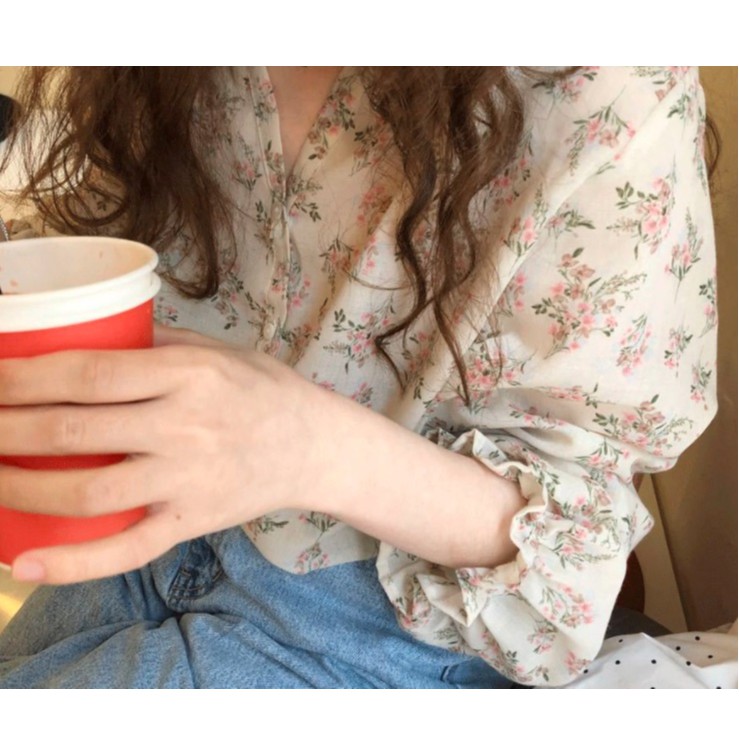 เสื้อลายดอก แขนยาวปลายแขนจั้ม B670