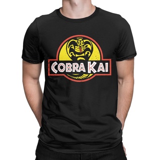[S-5XL]เสื้อยืดคอกลม ผ้าฝ้ายแท้ พิมพ์ลายภาพยนตร์ Cobra Kai Kobra Kai Miyagi-Do สําหรับผู้ชาย และผู้หญิง