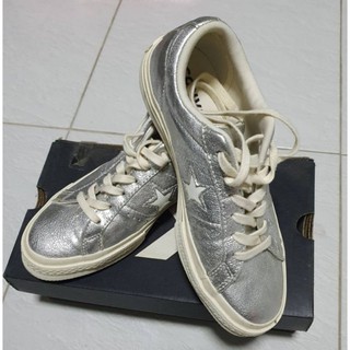 Converse คอนเวิร์ส สีเงิน ใหม่มาก