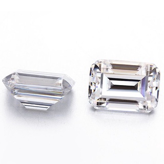 เพชรประดับ Moissanite ตัดมรกตที่มีการรบกวน