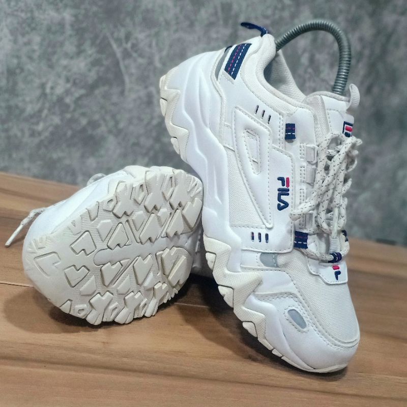 🔥FILA🔥OAKMONT TR
Code:1JM00801-125 
Size 36.5_23.0cm.(37ใส่ได้ครับ)