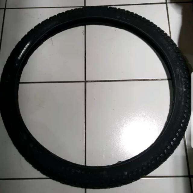 ยางนอกจักรยาน MTB ขนาด 26 x 2.00 Swallow HT