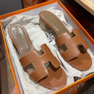 รองเท้าส้นสูง Hermes sandal Epsom Leather  งานสั้งตัตงานสลับเเท้  ออริ1:1💛