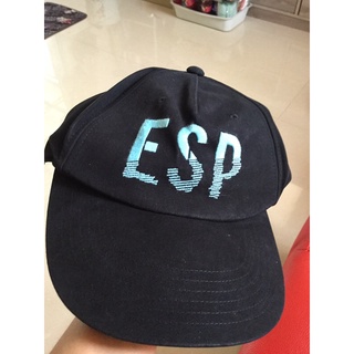 หมวกแก้ปผ้าลายปักแบรนด์ esp แท้