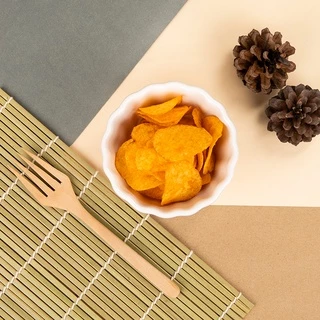 KARAMUCHO FLAT CUT HOT CHILI 86G (17931) คารามูโจ้แผ่นเรียบ รสฮ๊อตชิลลี่ POTATO CHIPS JAPANESE SNACK