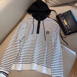 เสื้อแขนยาว โลเอเว่ hoodies shirt