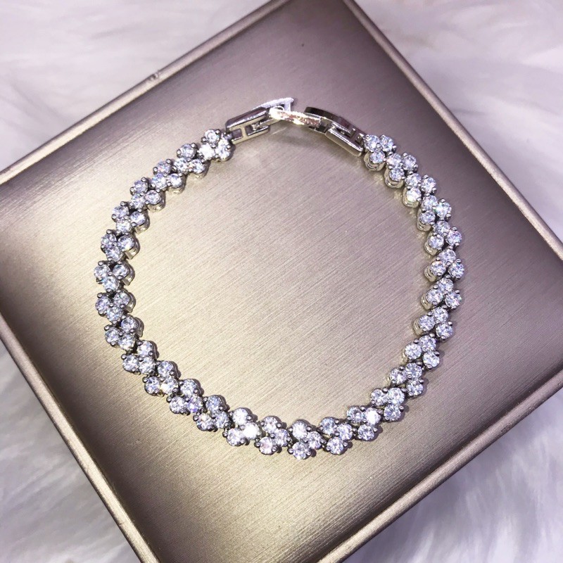 (สินค้าพร้อมส่งค่ะ) สร้อยข้อมือเพชร CZ ล้วน ลายต่อแบบเพชรกลม งานสวยดีไซน์แบรนด์เนม​ มีความยาวให้เลือก