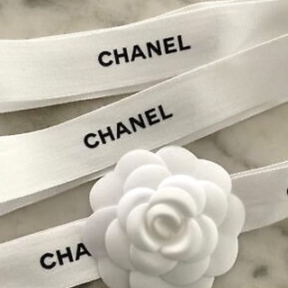 ‼️ไม่แท้ยินดีคืนเงิน‼️ริบบิ้น ชาแนล Chanel Ribbon สี Off White ของแท้ ขนาด 1.5 CM ไม่รวมดอกคามิลเลีย