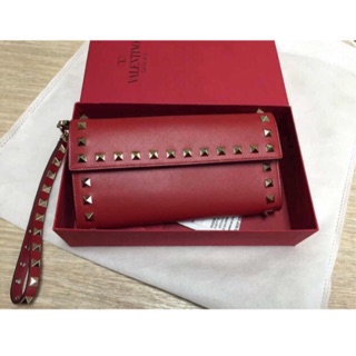 🎉 ของแท้❗️ ของใหม่ ❗️🎉 Valentino portefeuille  Rockstud.