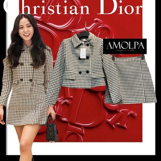 ชุดเข้าSet เสื้อ+กระโปรง Set CHRISTIAN DIOR เสื้อสูทลายชิโน ฟองน้ำบ่า ซับในทั้งตัว มาพร้อมกระโปรงเอวสูง