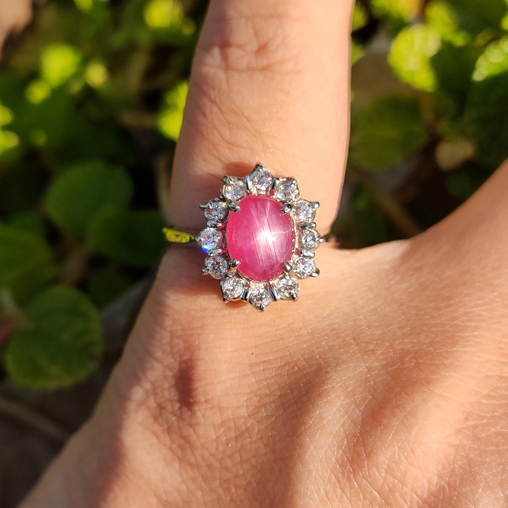 แหวนพลอยสตาร์ทับทิม(Natural Star Ruby) สีชมพูแดงสวยมาก จากบ่อประเทศโมซัมบิก เรือนเงินแท้ 92.5%ไซส์นิ้ว 53 หรือเบอร์ 6.5U