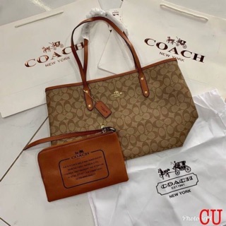 กระเป๋าโท้ท Coach Tote มีซิป 14"