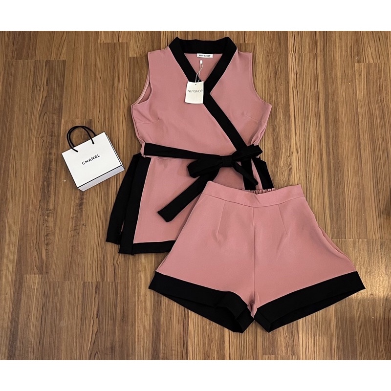 ชุดเซตขาสั้น กางเกงเอวสม๊อคnuyshop