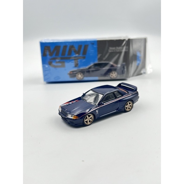 Mini gt Nissan Skyline GTR R32