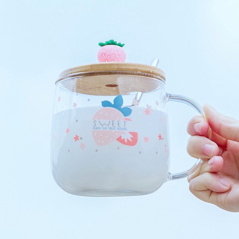 สตรอเบอร์รี่สีชมพูแก้วการ์ตูนสาวน่ารักด้วยหัวใจถ้วยเซรามิกที่มีฝาปิดช้อนแก้วถ้วยกาแฟสร้างสรรค์ - รูปที่ 4